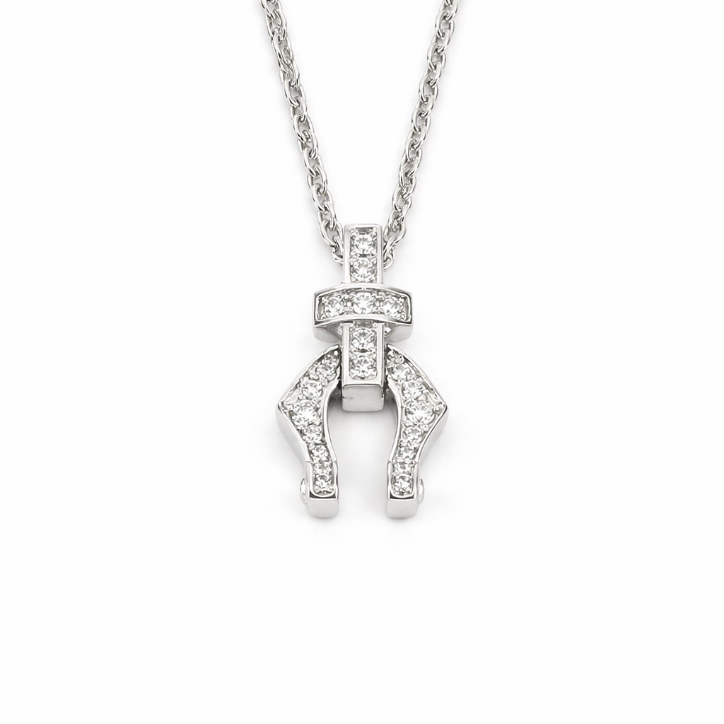 GRACE CHARM NECKLACE