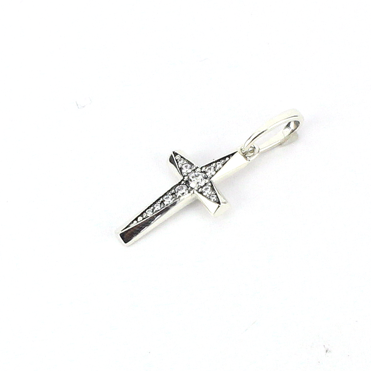 CROSS EDGE CHARM