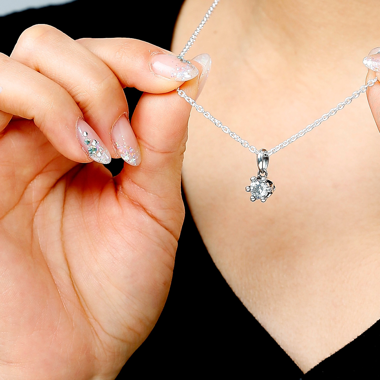 MICRO CROWN CHARM
